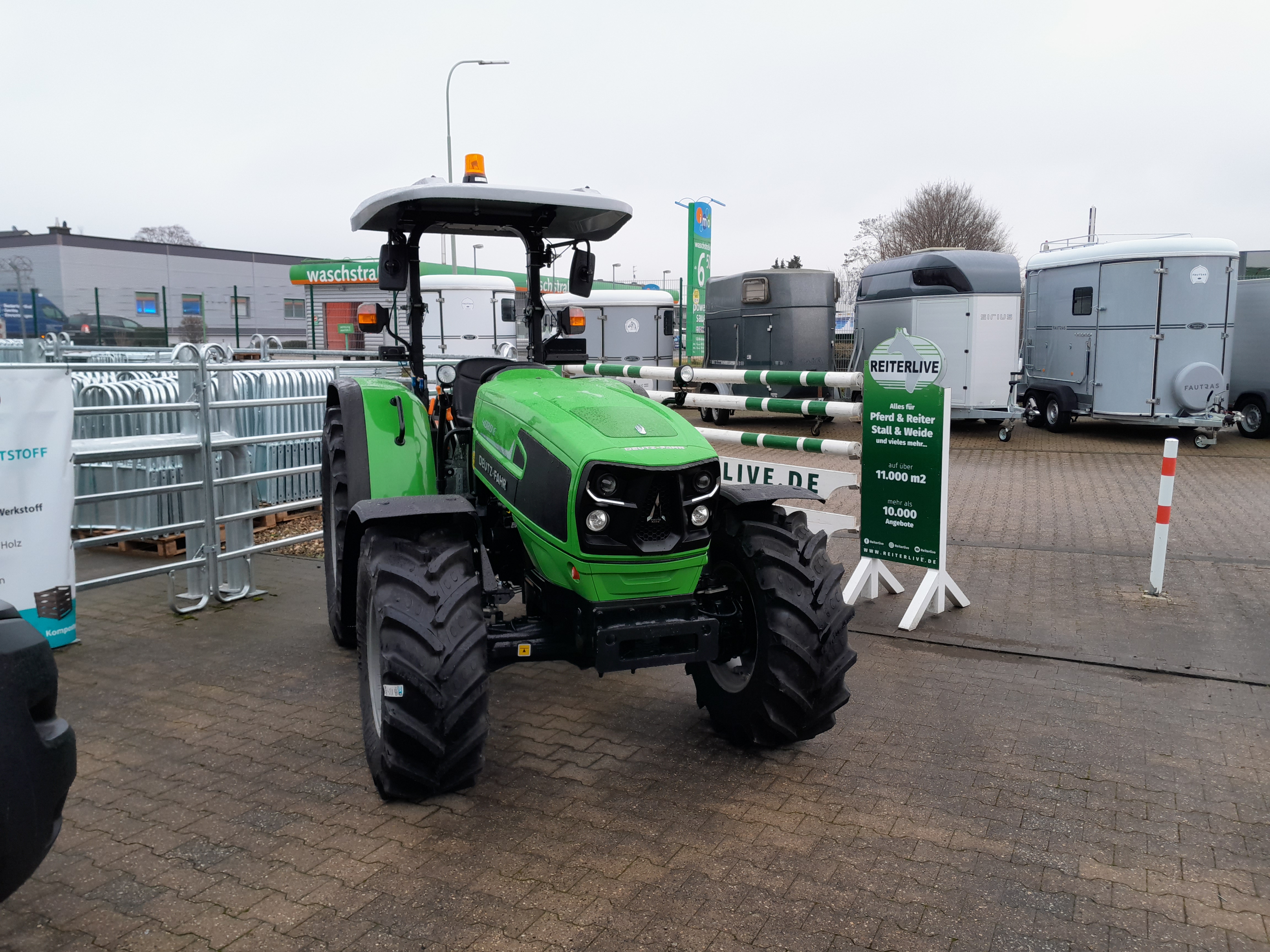 Deutz-Fahr 4080 E Traktor